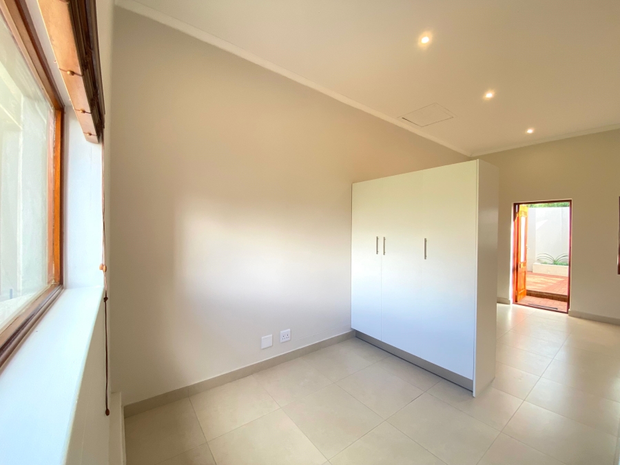 To Let 1 Bedroom Property for Rent in Flamingo Vlei Western Cape